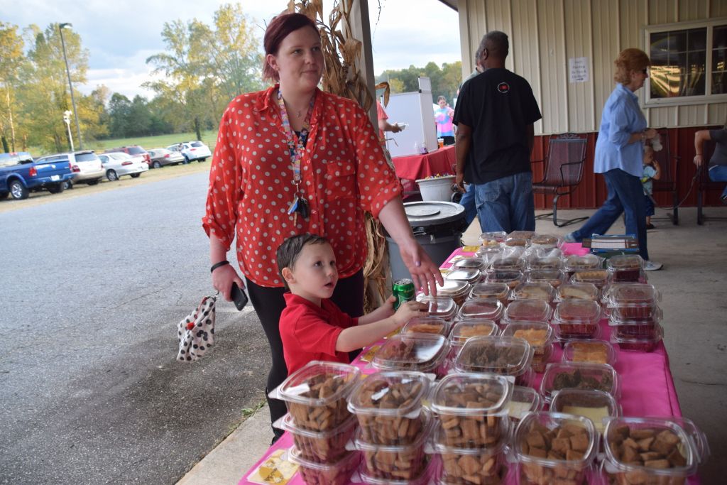 riddle center barn event 10-19 179 (1024x683).jpg
